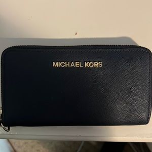 Like new Michael Kors wallet